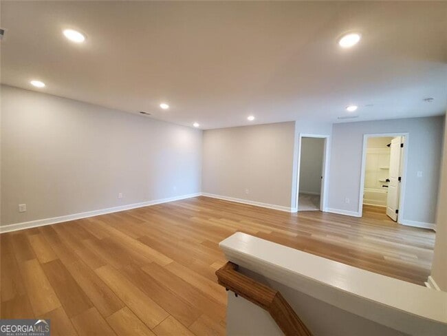 Building Photo - 1704 Pardee Dr
