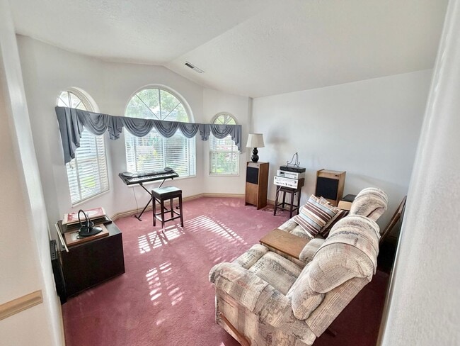 Building Photo - 3 Bed 2 Bath Home in Meadow Creak!! 55+ Community!!!