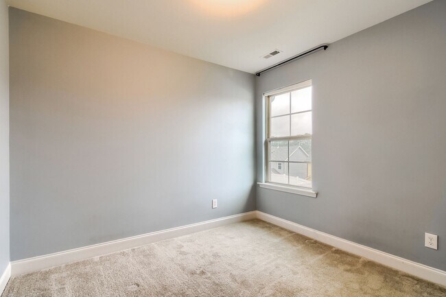 Building Photo - 4440 Lord Mario Ct