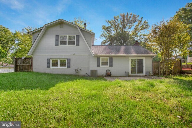 Building Photo - 9123 Old Burton Cir