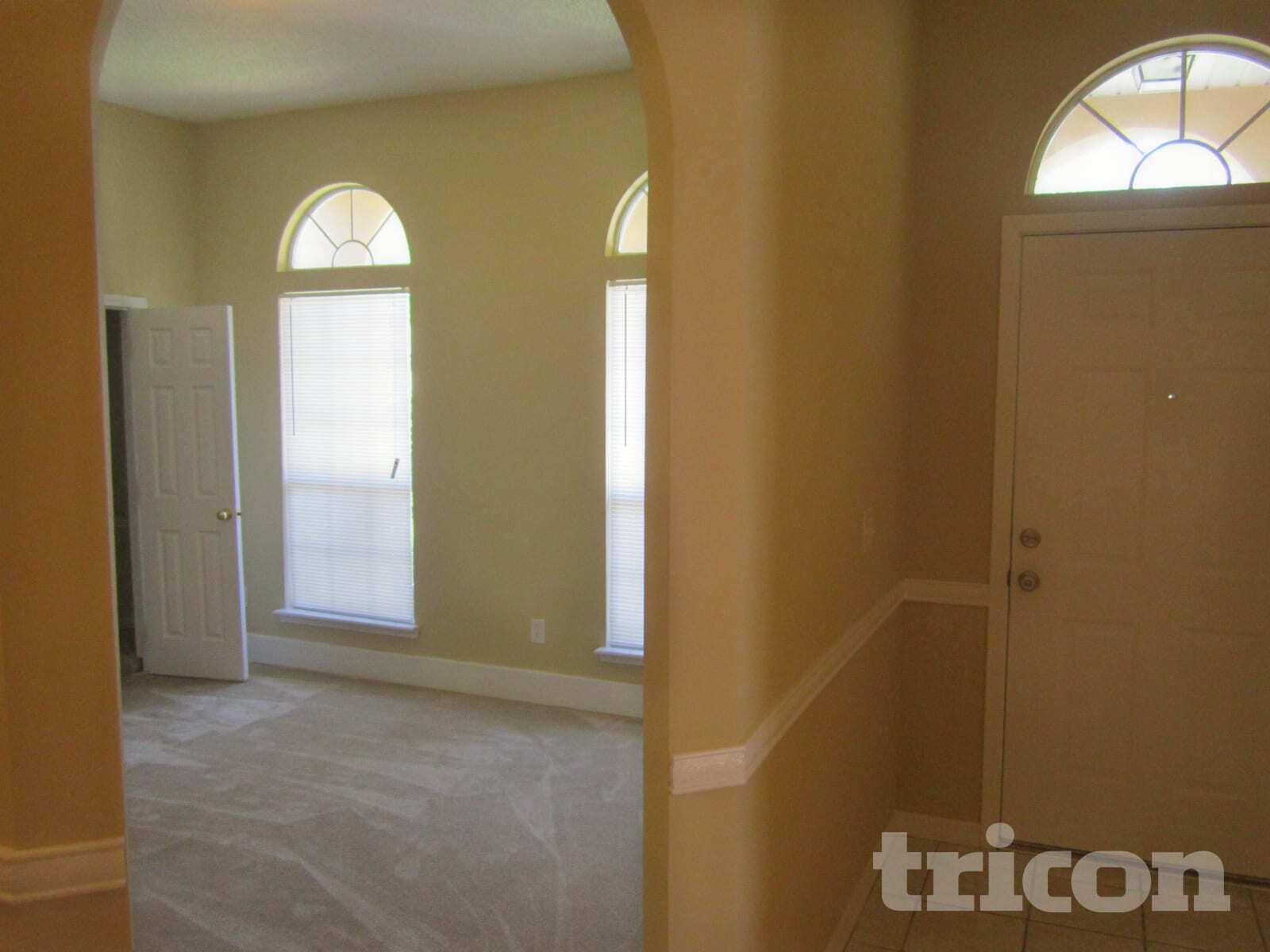 Building Photo - 325 Island View Cir