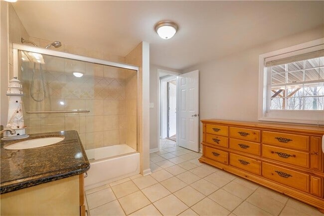 Building Photo - 5997 Warpath Rd