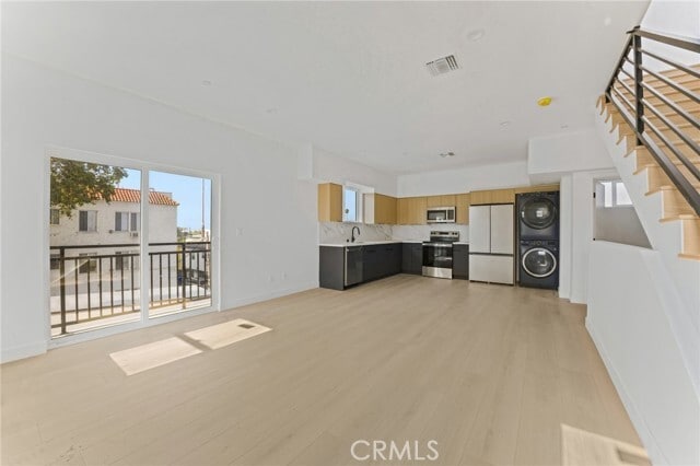 Building Photo - 4511 Rosewood Ave