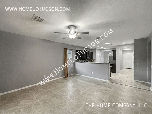 Building Photo - 11675 W Vanderbilt Farms Way