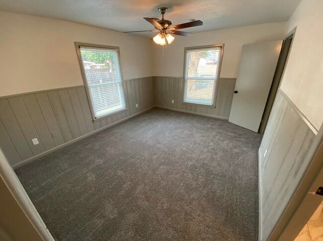 Building Photo - 1011 Walnut St