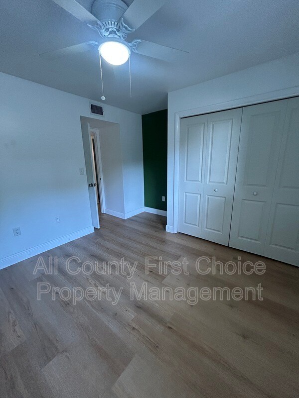 Building Photo - 780 S Village Dr