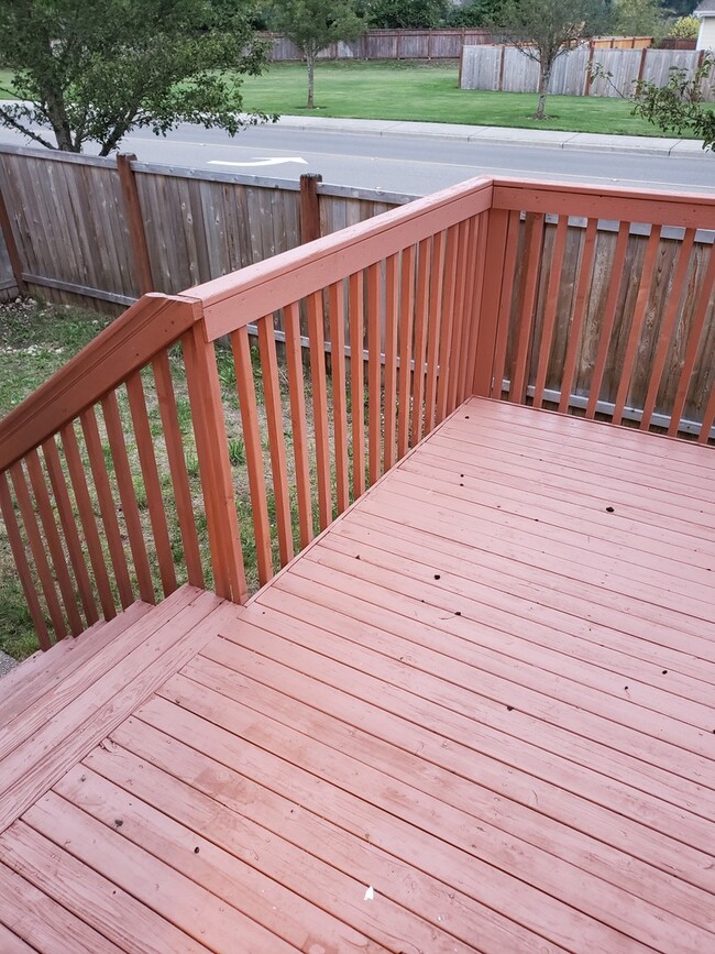 Building Photo - Gem Heights Spaciousness