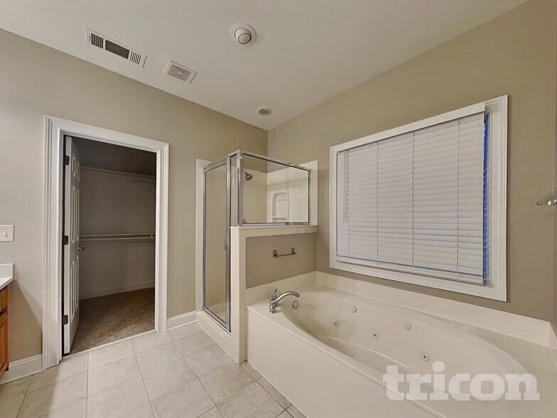 Building Photo - 609 Kristen Ct