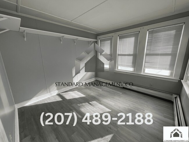 Building Photo - 6 Squire St