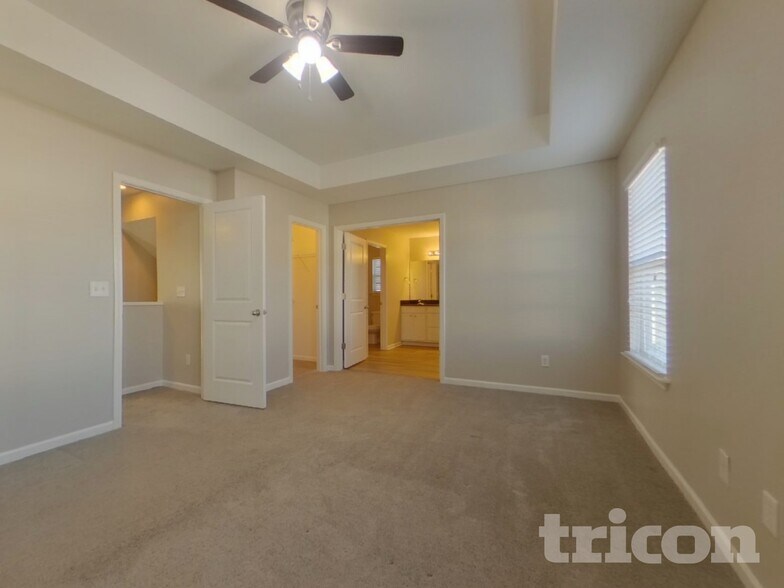 Building Photo - 377 Longfellows Ln