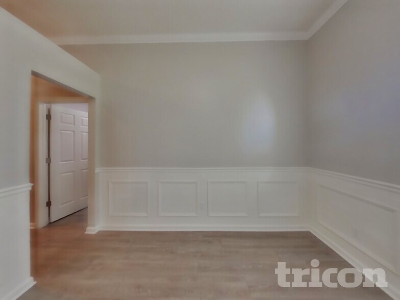 Building Photo - 3208 Ginny Lake Dr