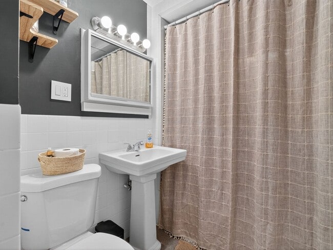 Building Photo - 35 Hancock Ave