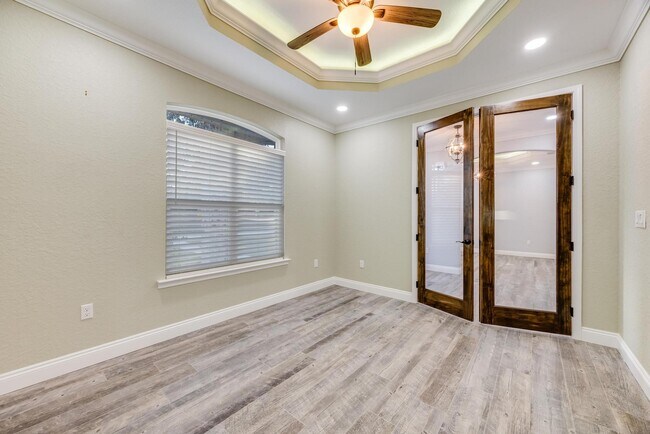 Building Photo - 1148 Sioux Cir