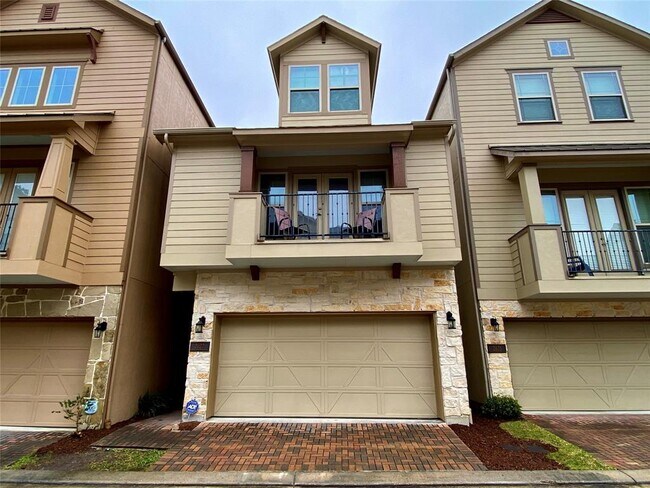 Building Photo - 2627 Shady Woods Ln