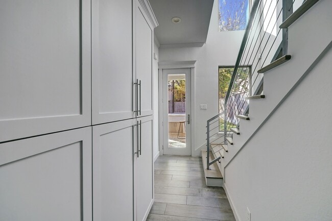 Building Photo - 1531 Auline Ln