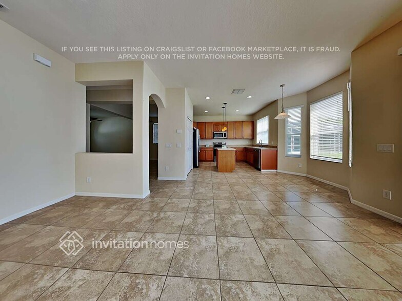Building Photo - 9447 Wellstone Dr