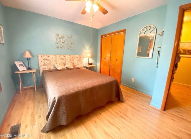 Building Photo - ***MOVE-IN SPECIAL*** $500 OFF OF YOUR FIRST MONTH'S RENT AND APPLICATION FEES WAIVED UPON APPROV...