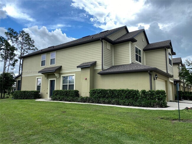 Building Photo - 3028 Alessa Loop