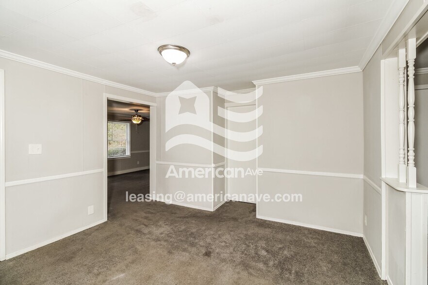 Building Photo - 720 Bryant Rd