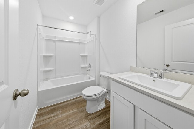 Building Photo - 40810 Hawthorne Glades St