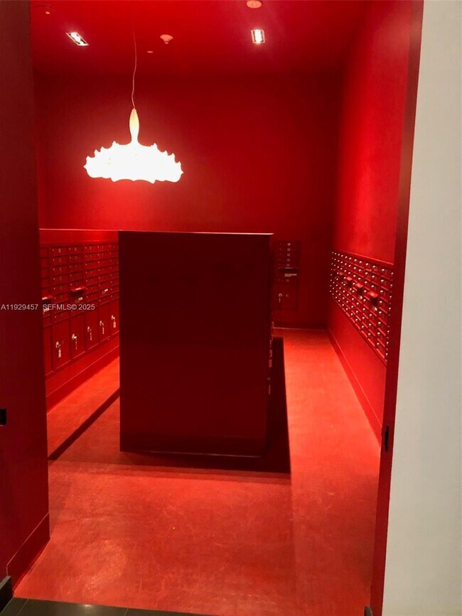 Building Photo - 1600 NE 1st Ave