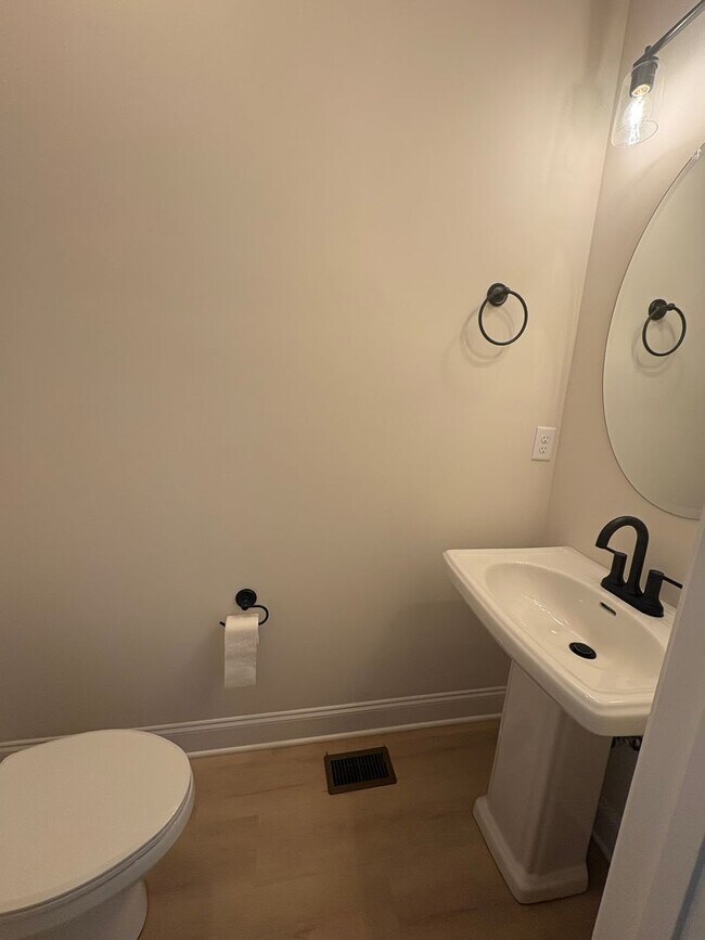 Building Photo - 3 Bedroom 2.5 Bath New Build 2024 House