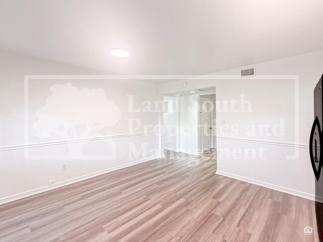 Building Photo - 520 McKay Ct