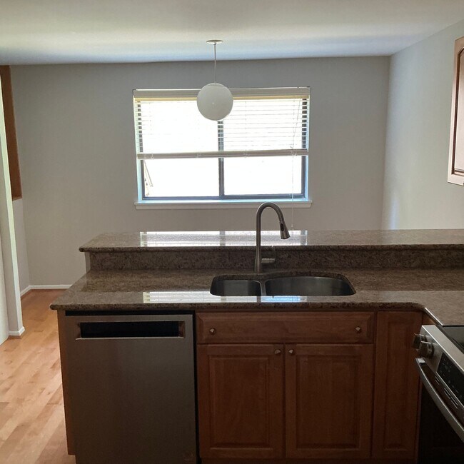 Building Photo - 8946 Skyrock Ct