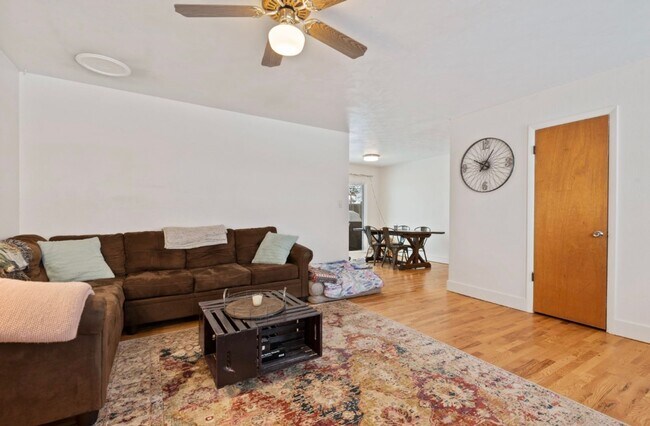 Building Photo - 3 Bed House w/ Huge Yard + Garage – Near Old Town & CSU