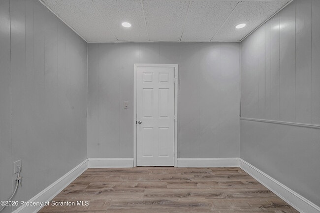 Building Photo - 6 Green Ridge St