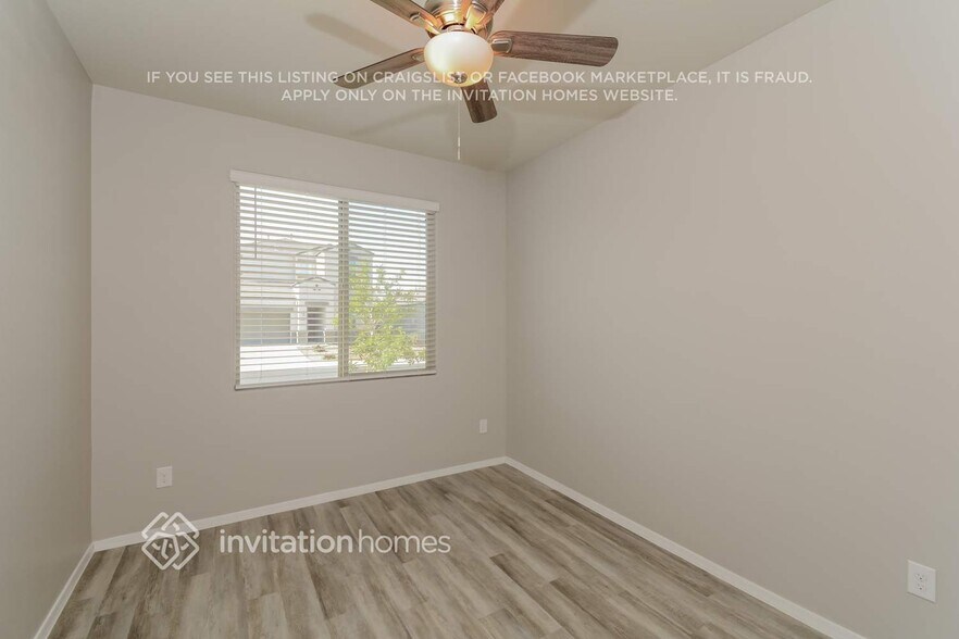 Building Photo - 31040 W Whitton Ave