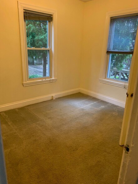 Building Photo - 23 Union Ave