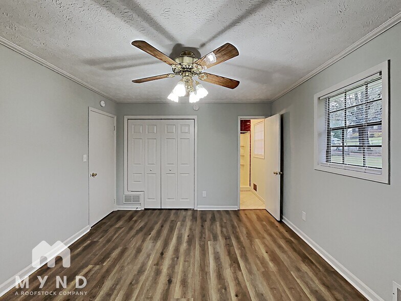 Building Photo - 70 Highland Cir