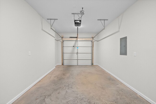 Building Photo - New Construction! GARBAGE/LAWN INCLUDED! N...
