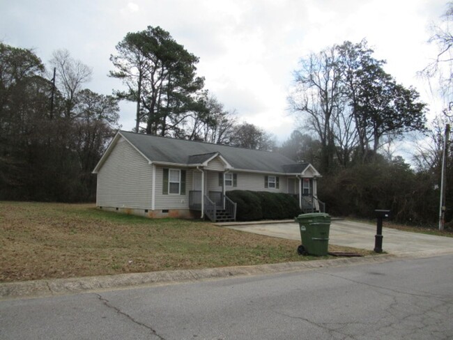 Building Photo - Nice Carrollton City Duplex