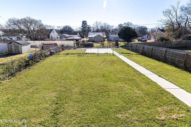 Building Photo - 1732 Jourolman Ave