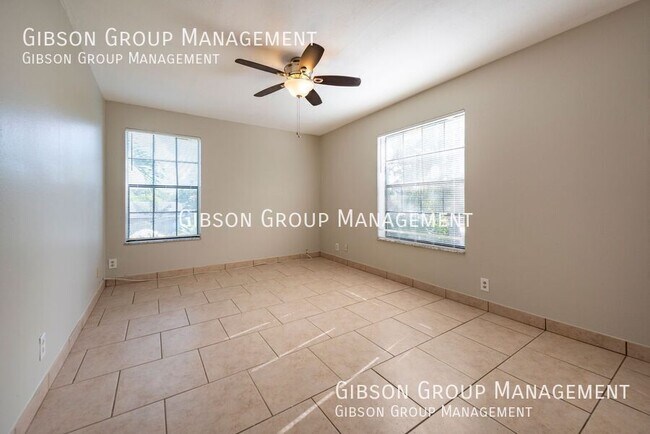 Building Photo - 1240 NW 6th Ave