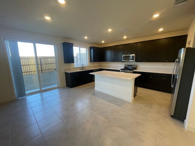 Building Photo - Brand New Lennar Home in Sparks!