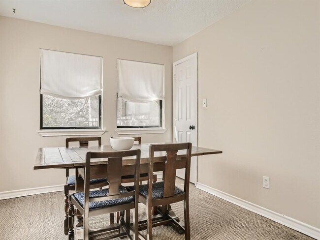 Building Photo - 1404 Norwalk Ln