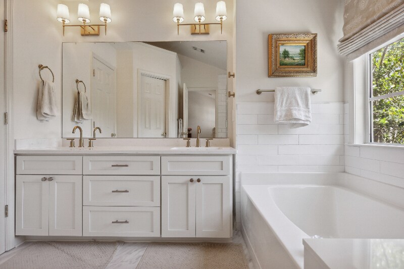 Building Photo - 4545 Chelton Ct SE