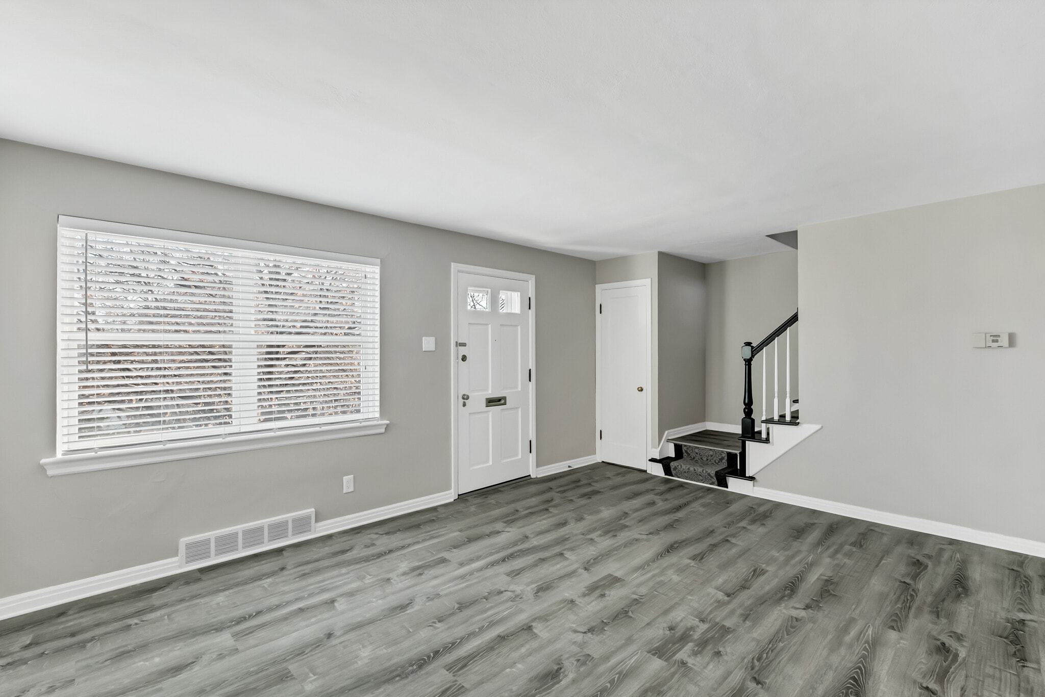Living Room Entry with guest closet - 3443 Lawn Ave