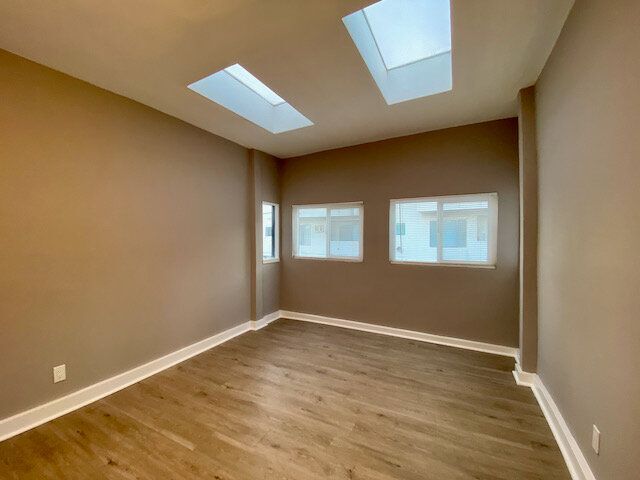 Building Photo - 1217 N Virgil Ave