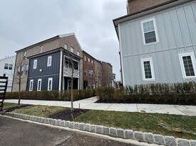 Building Photo - 305 Frederick Way