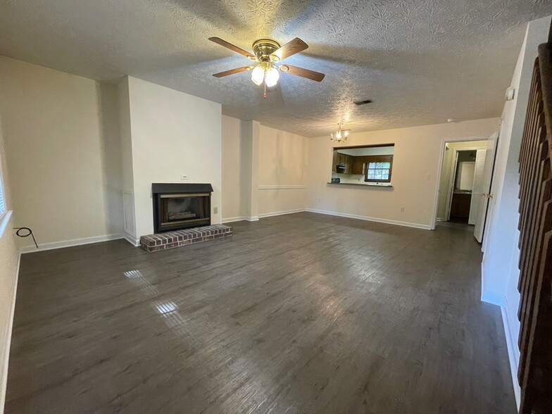 Building Photo - 254 Highland Park Dr