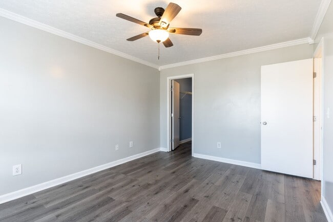 Building Photo - Spacious 3 Bedroom Home – Move-In Ready!