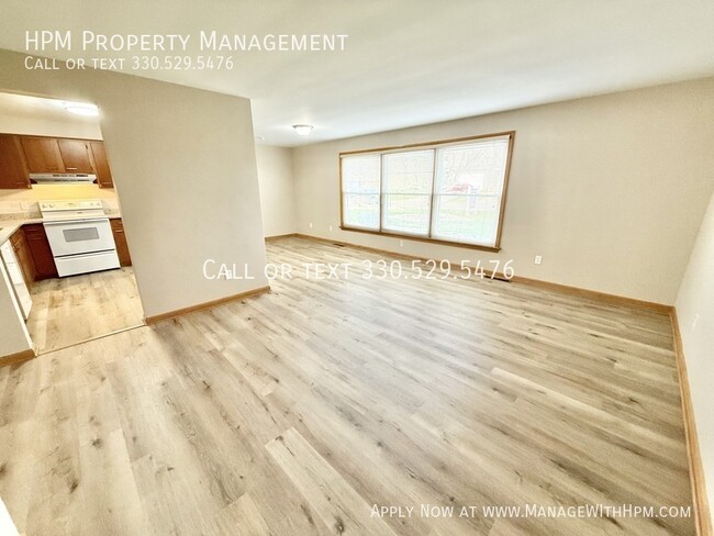 Building Photo - 7145 Starcliff Ave NW