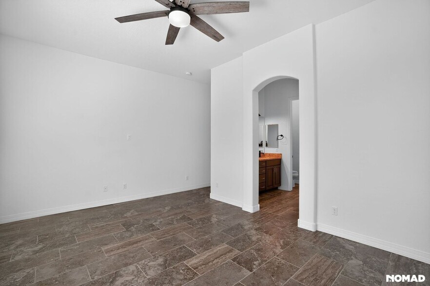 Building Photo - 5355 N Evans Way