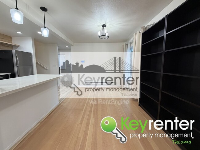 Building Photo - 4622 E F St