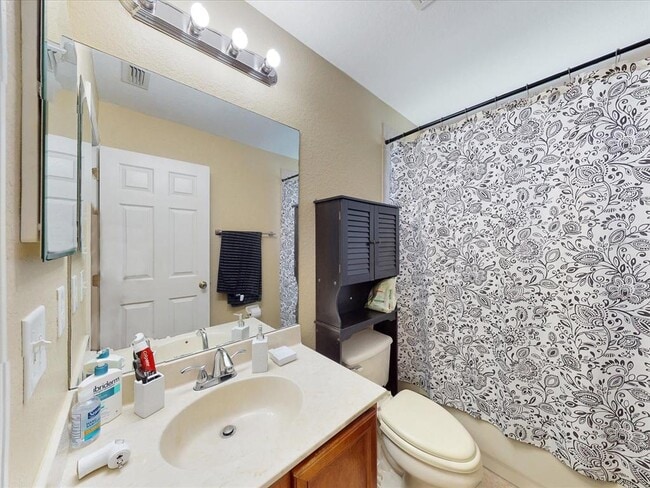 Building Photo - 2949 Langdon Ln S