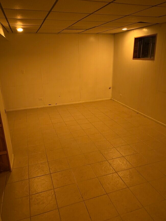 Building Photo - 1373 Whispering Springs Cir